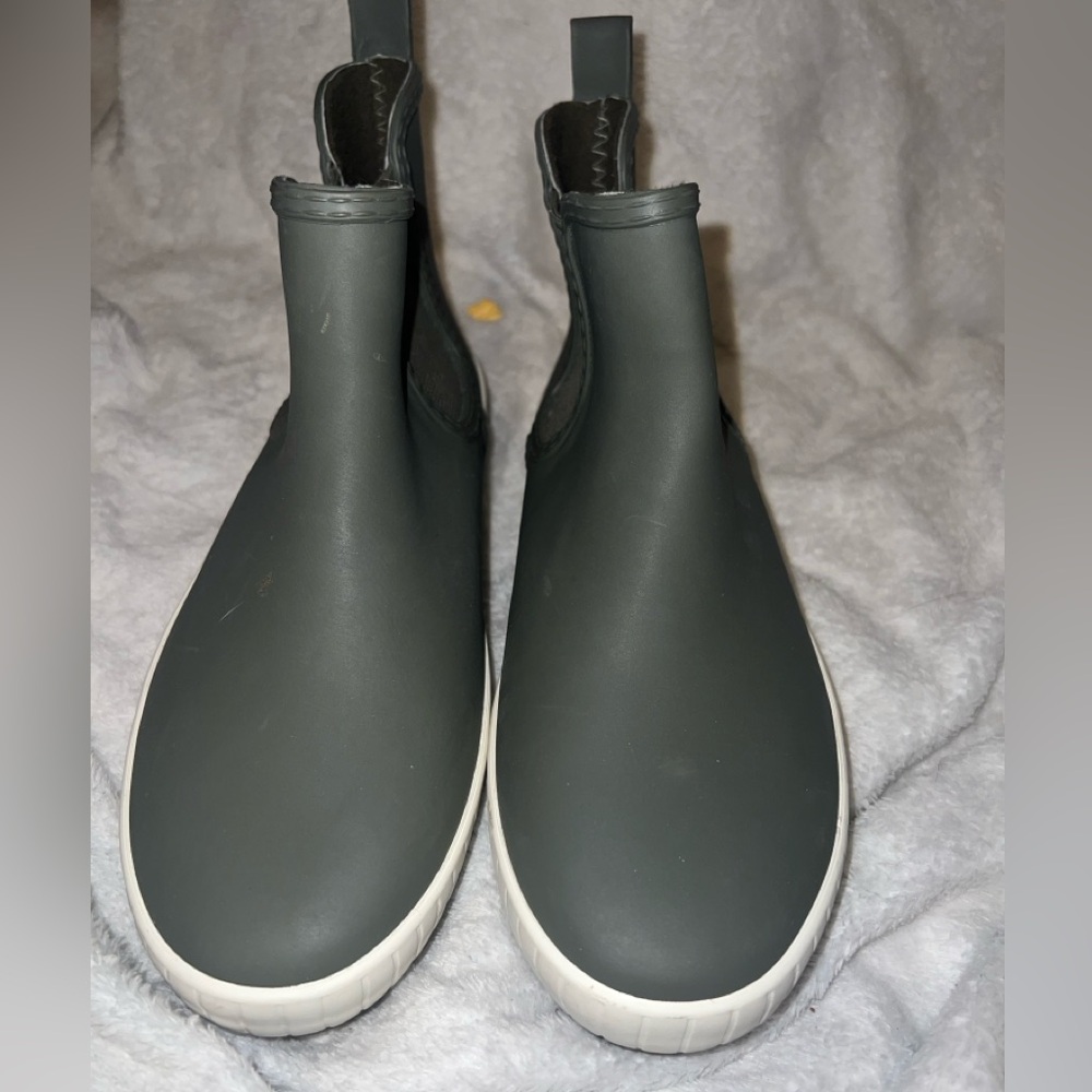 Sperry Dark Green Slip-On Ankle Rain Boots with White Soles
